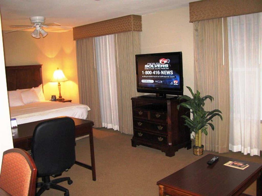Homewood Suites By Hilton Ковингтон Номер фото