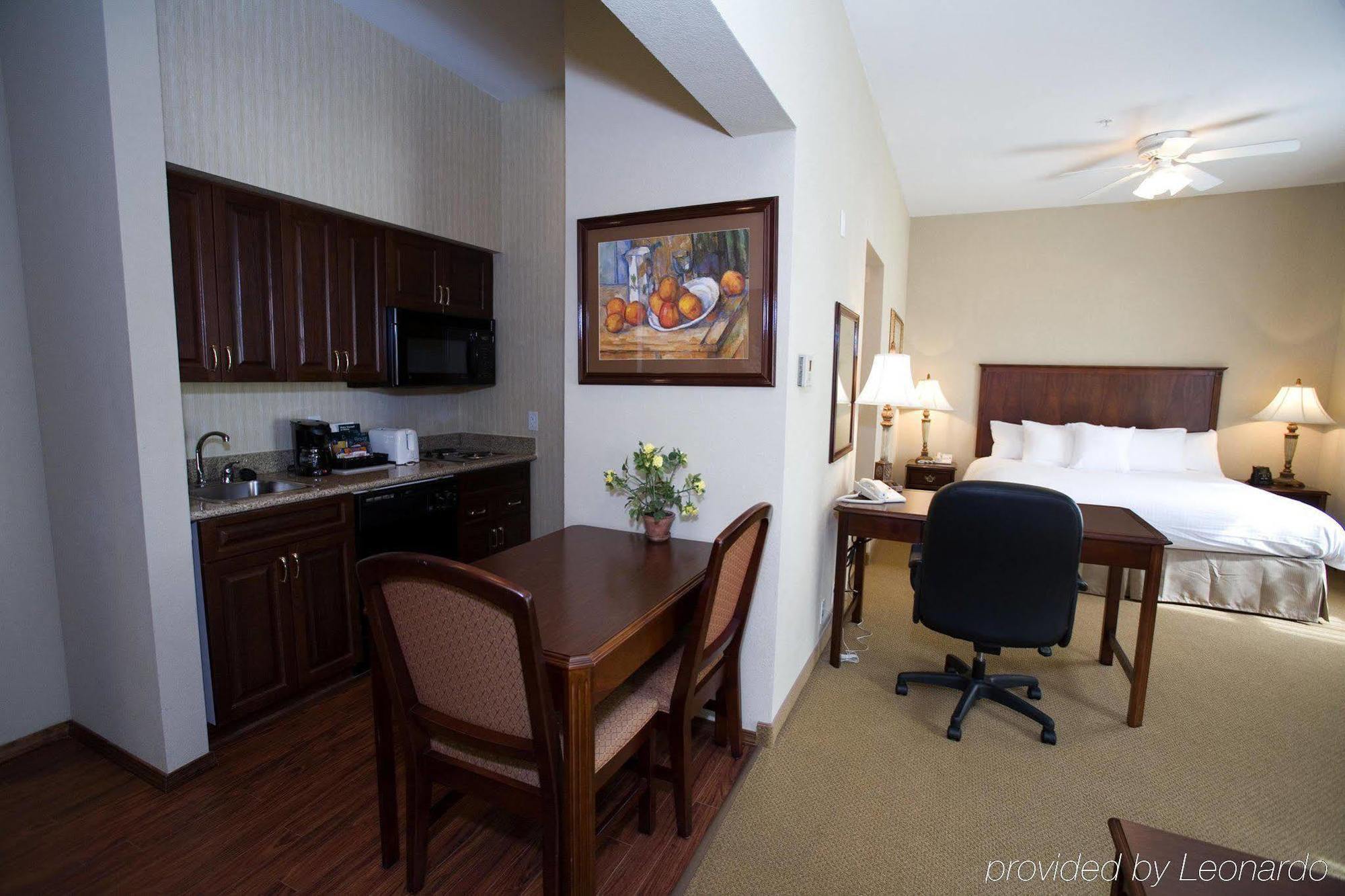 Homewood Suites By Hilton Ковингтон Номер фото